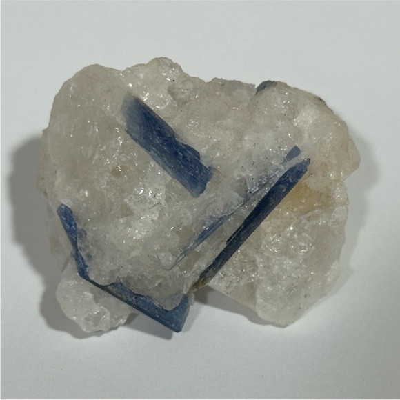 Blue Kyanite - Picture 1 of 7
